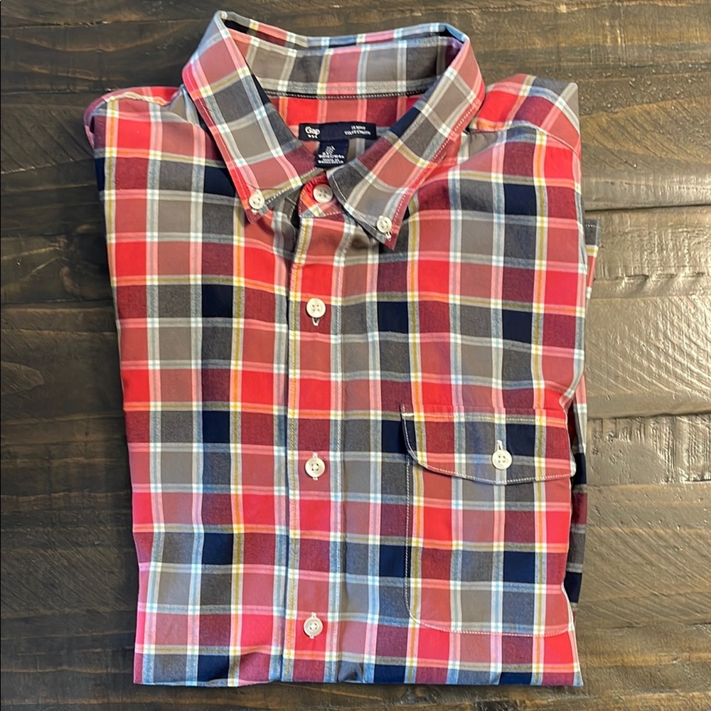 GAP Red and Blue Casual Button Down Shirt